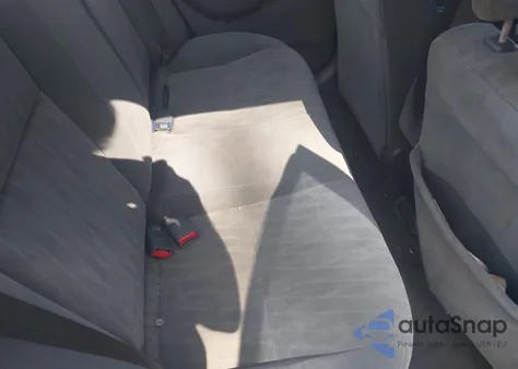 2005 Honda Civic Lx from USA, damaged, VIN 2HGES16695H615698